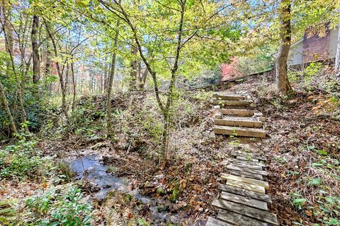 A home in Hayesville