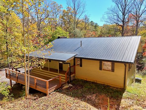 A home in Hayesville