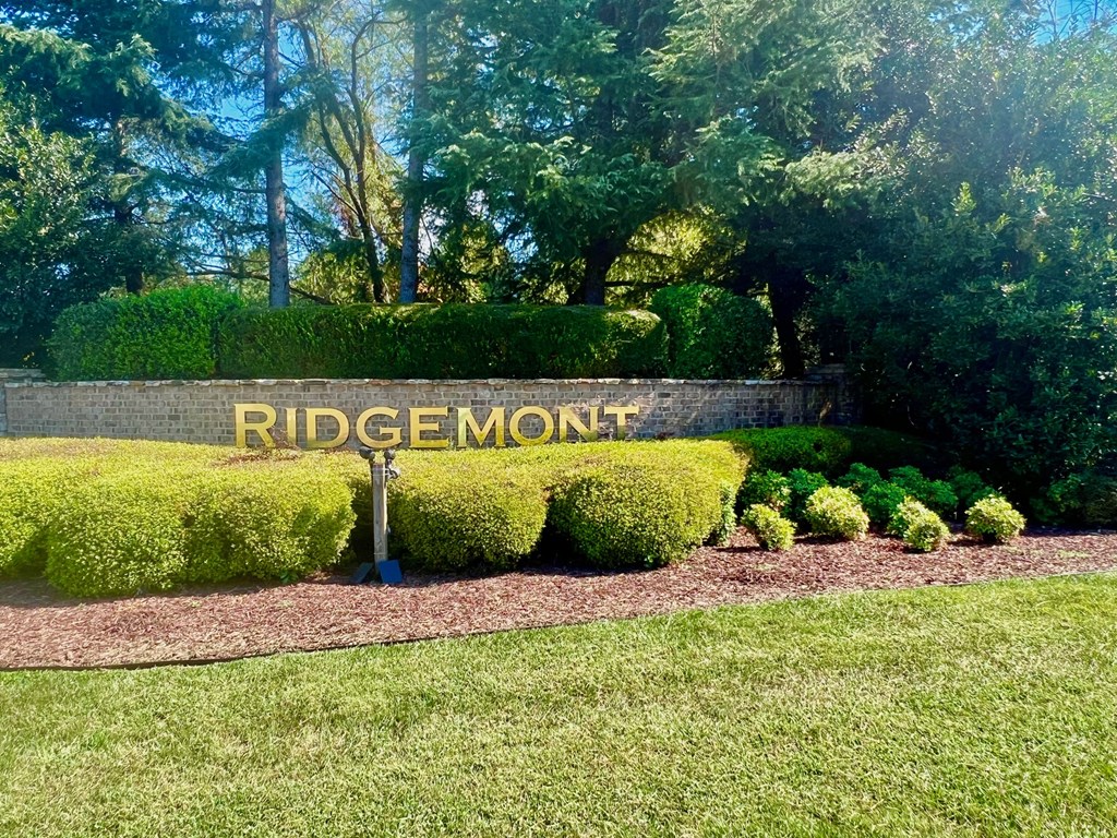 26 Ridgemont Lane