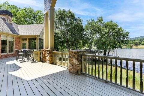 A home in Hayesville