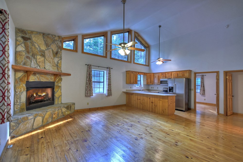 136 Pine View Lane
