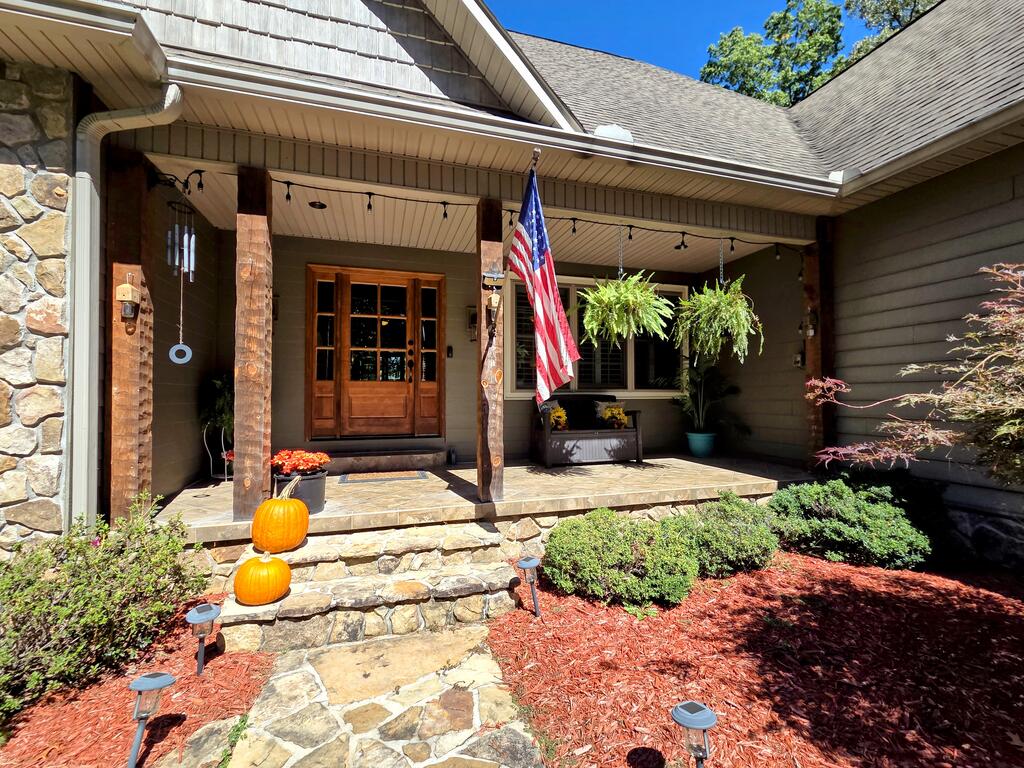 159 Apple Blossom Road