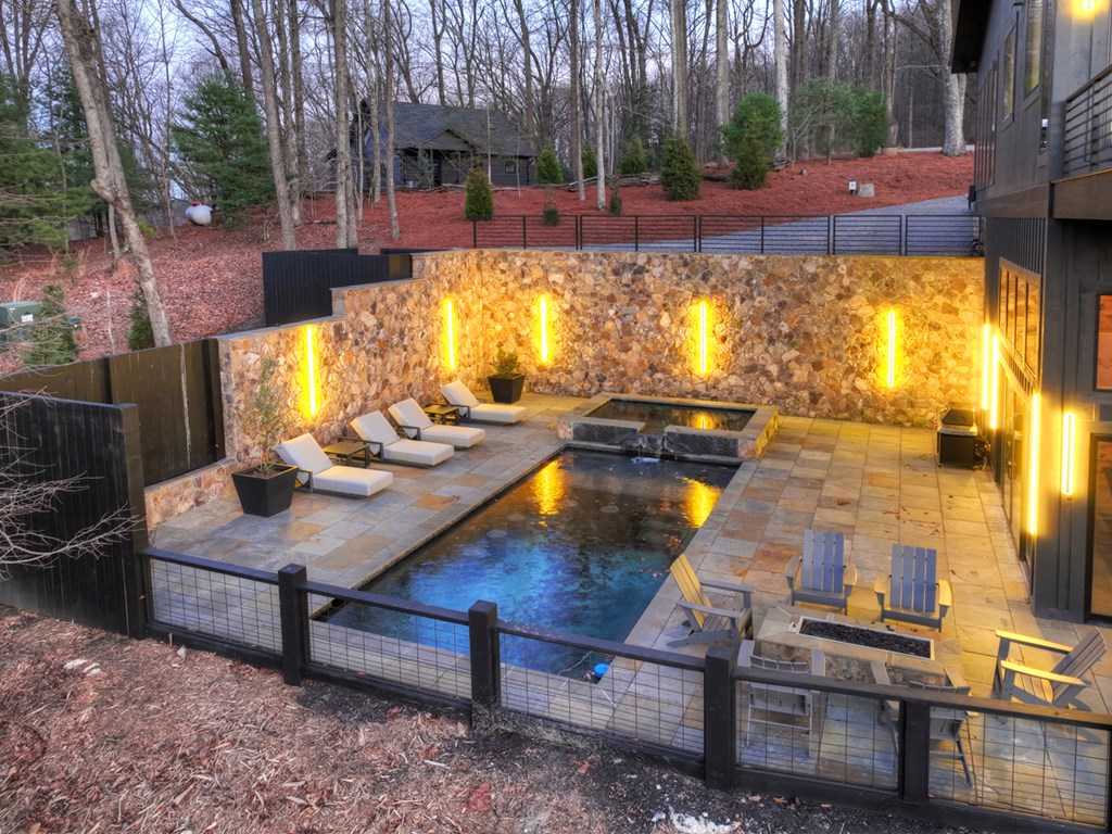 415 Green Ridge Trail