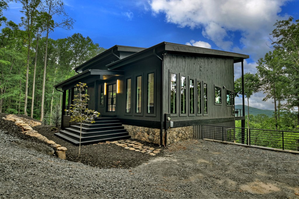 Blue Ridge, Georgia, 30513, United States, 5 Bedrooms Bedrooms, ,6 BathroomsBathrooms,Residential,Active,2017447