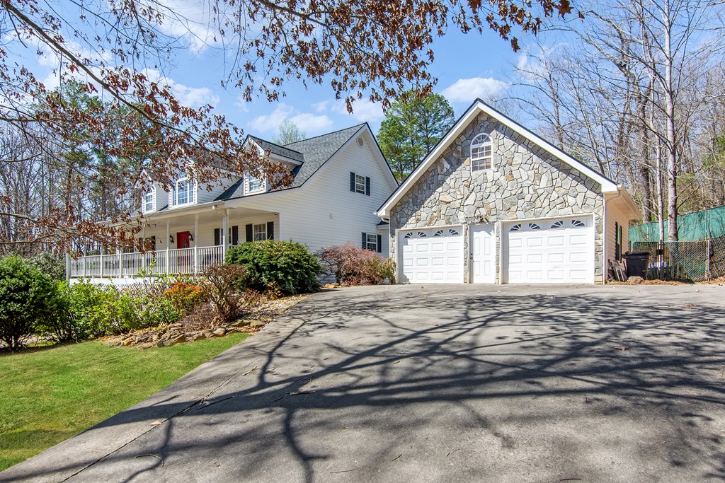 41 Thompson Court