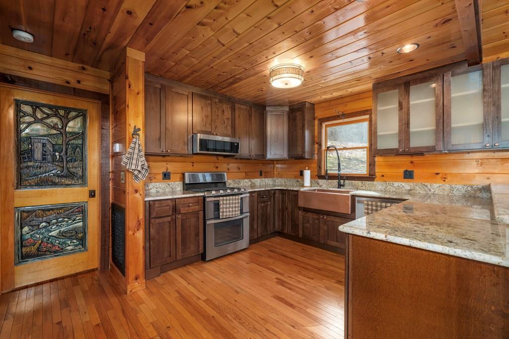 247 Toccoa Overlook Drive