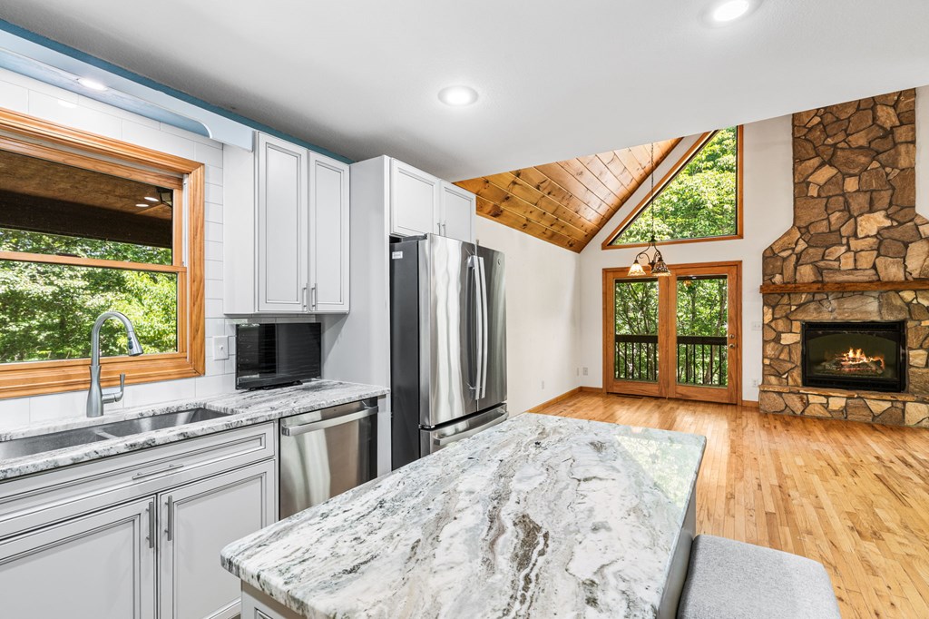 977 Tarheel Drive W