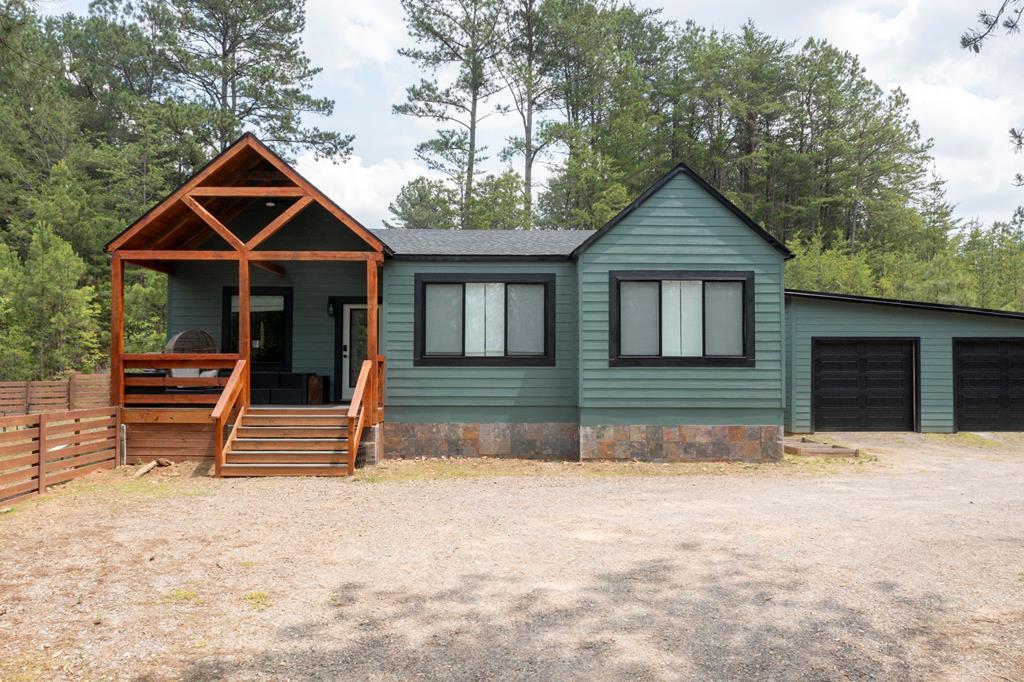120 Hummingbird Way