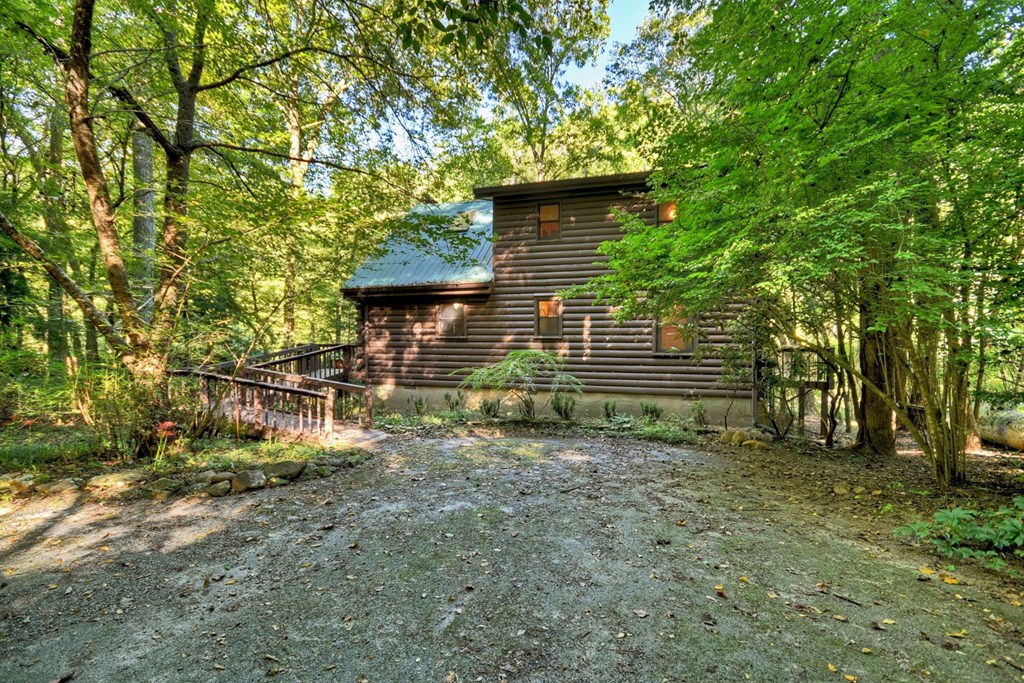 48 Riverwood Trail