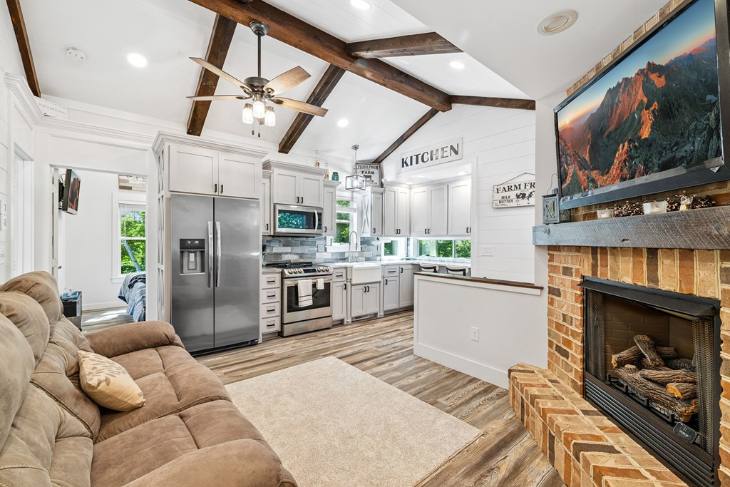 60 Buckeye Branch Road