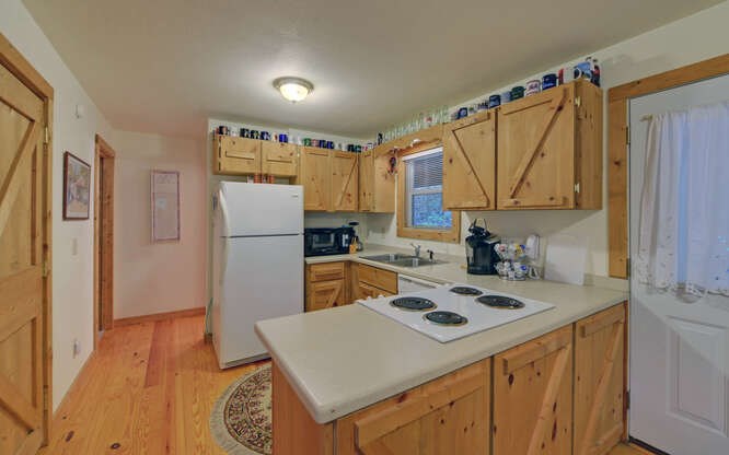 228 Flat Rock Valley Road