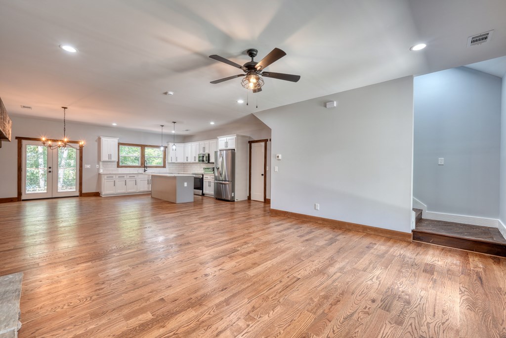189 Fountain Oaks Drive