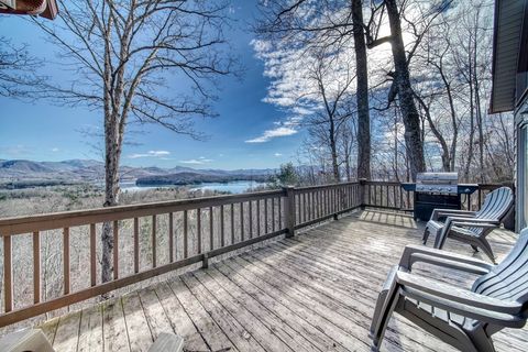 A home in Hayesville