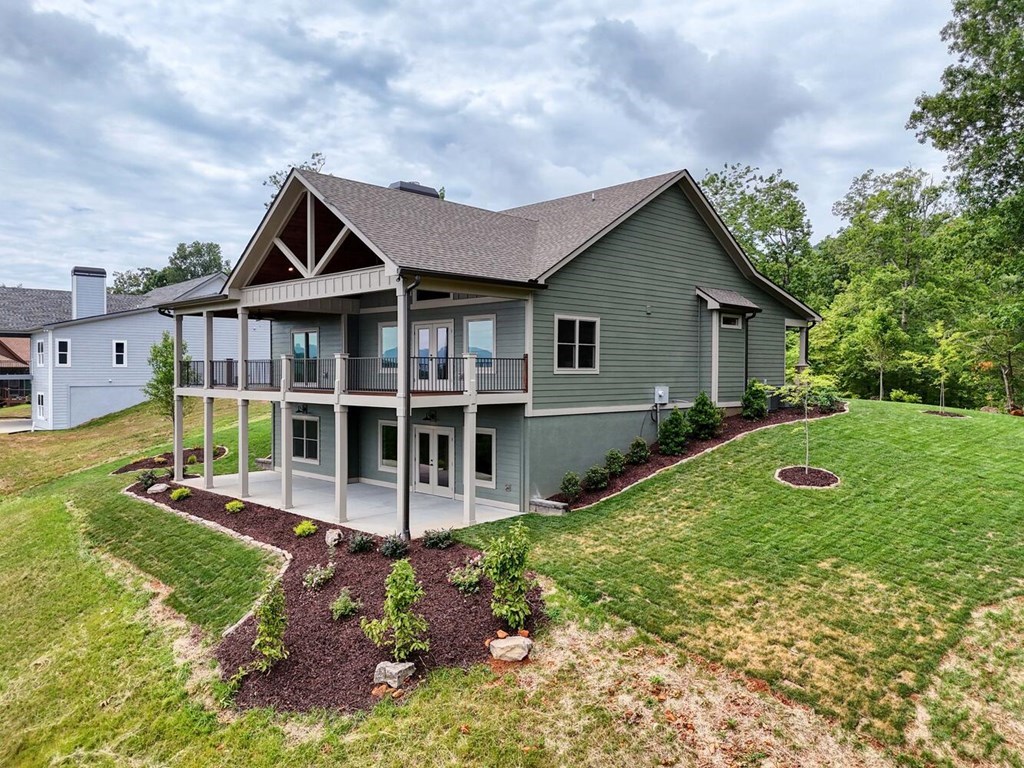 1513 Honey Bee Ridge