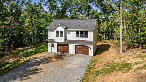 A home in Mccaysville