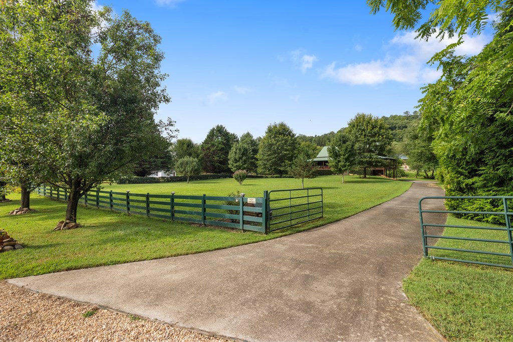 237 Laurel Creek Lane