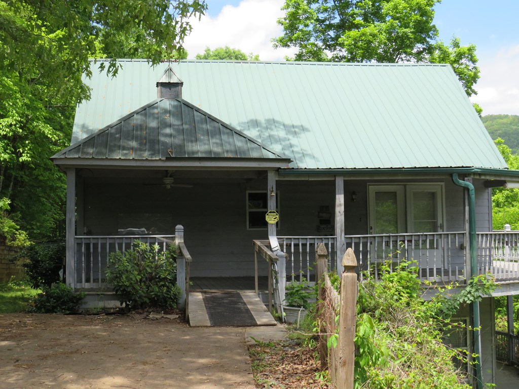 905 Johnson Road