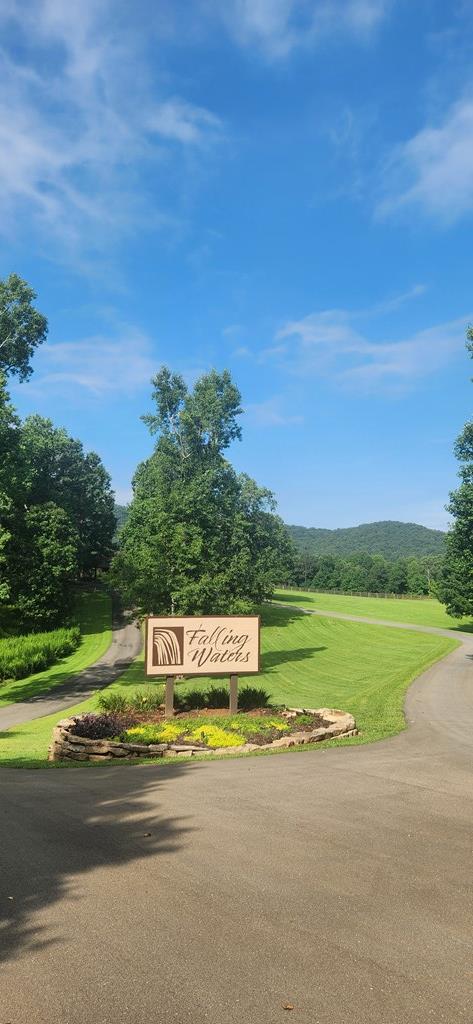 LT175 Trailwood Drive