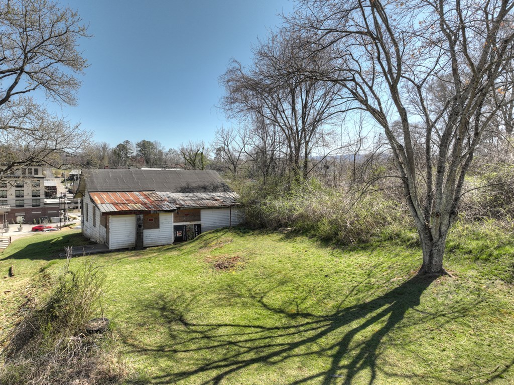 340 W First Street