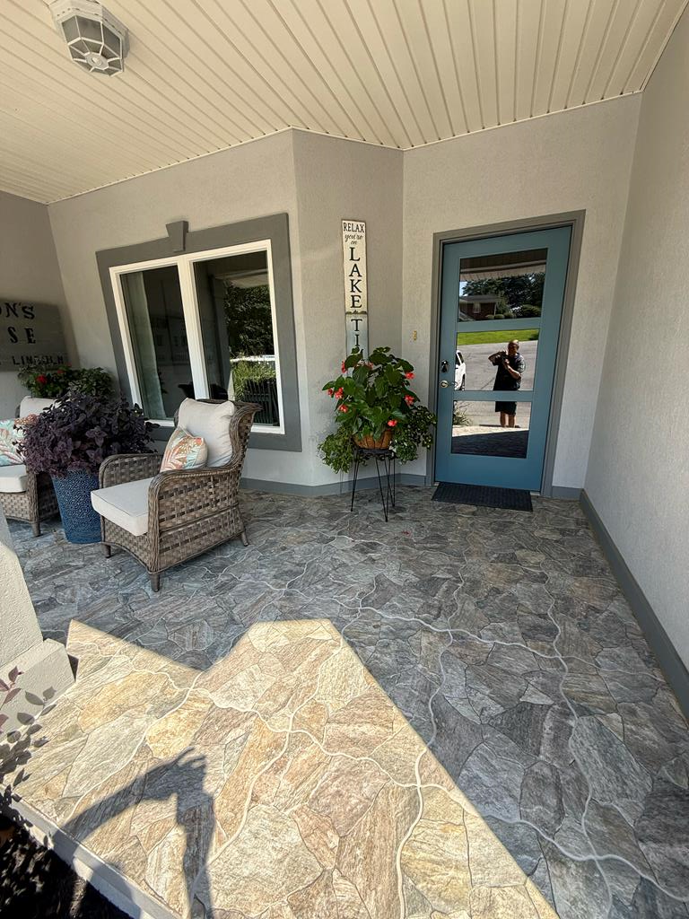 209B N Berrong Street