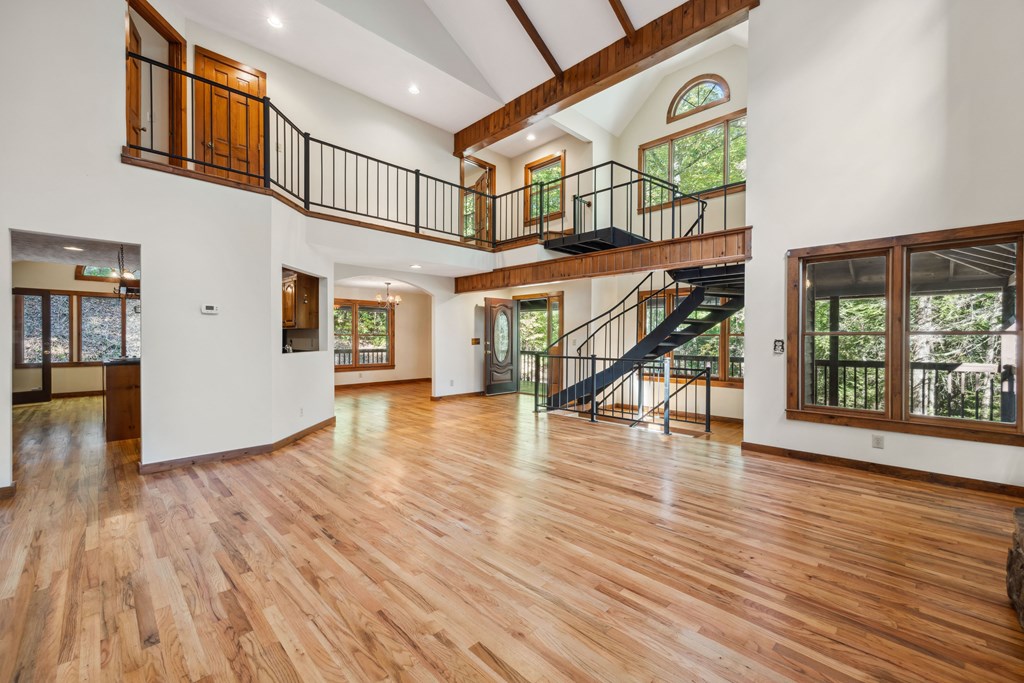 101 Menagerie Ridge