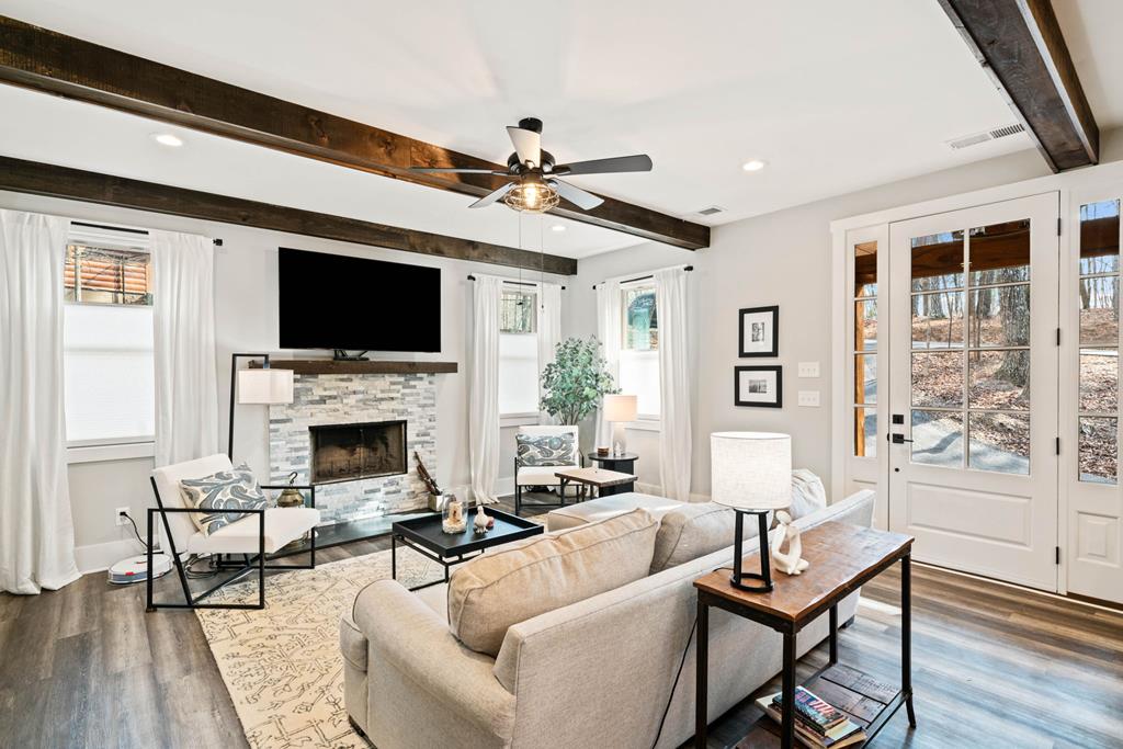 23 Palisade Drive