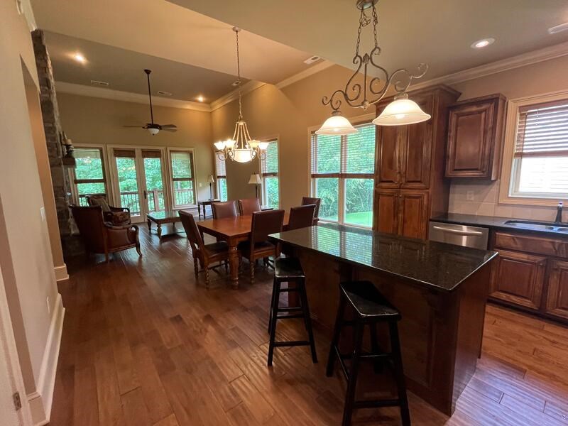 366 Licklog Ridge