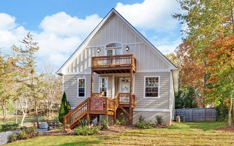 A home in Hayesville