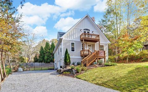 A home in Hayesville