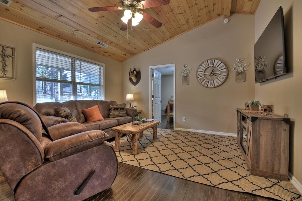 729 Matrix Lane