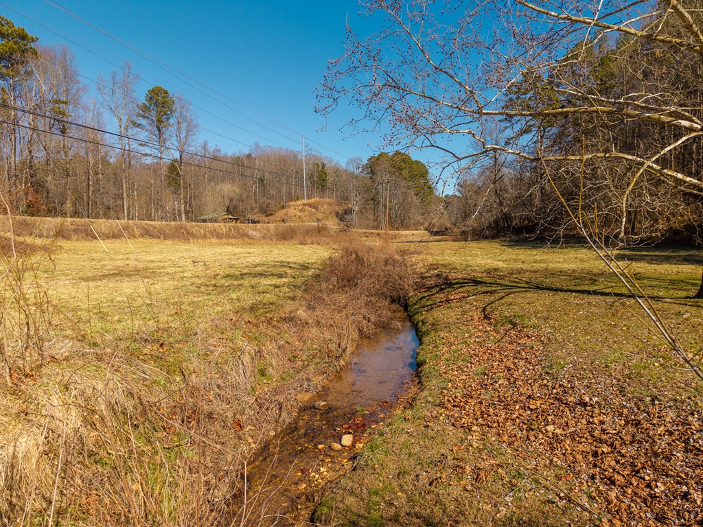 7589 Tails Creek Road