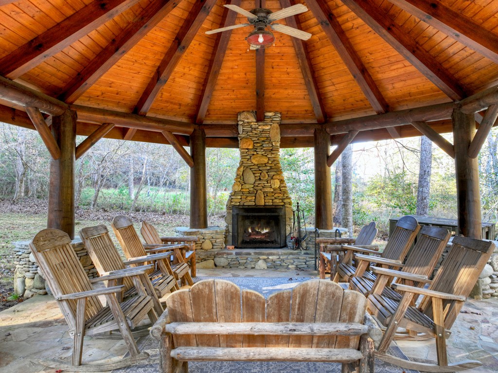 505 River Ridge Road