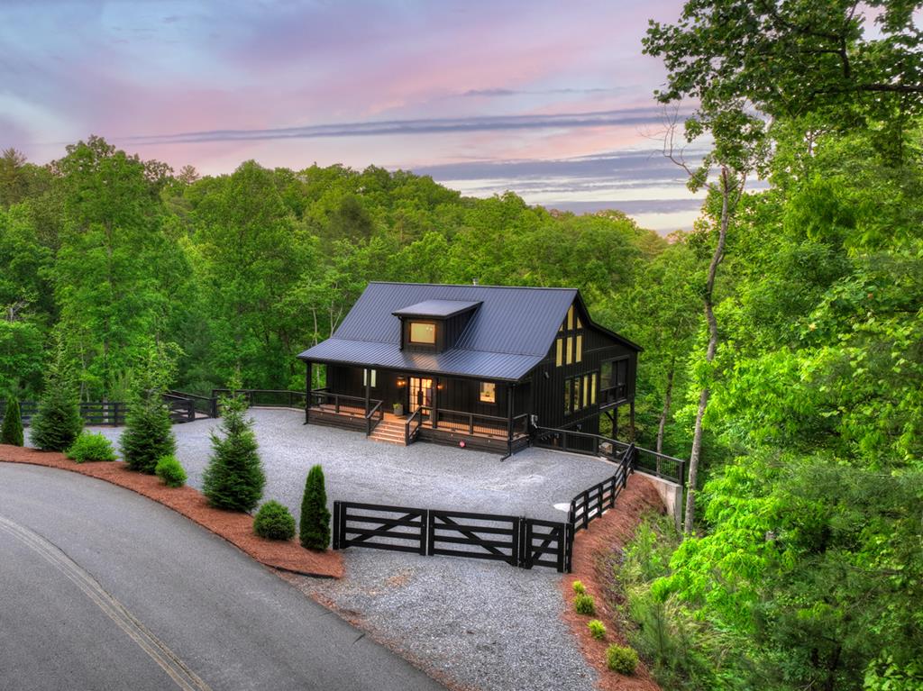 819 Hap Holt Road