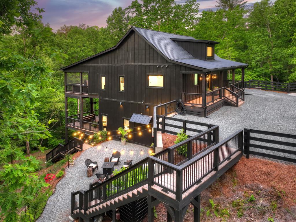 819 Hap Holt Road