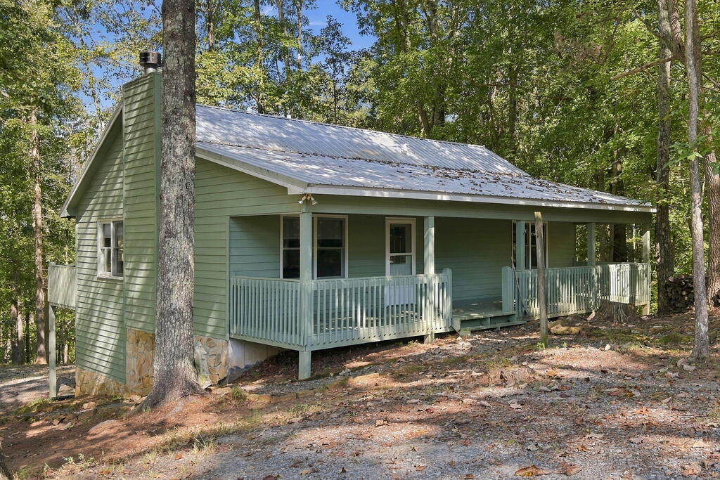 685 Riverview Drive