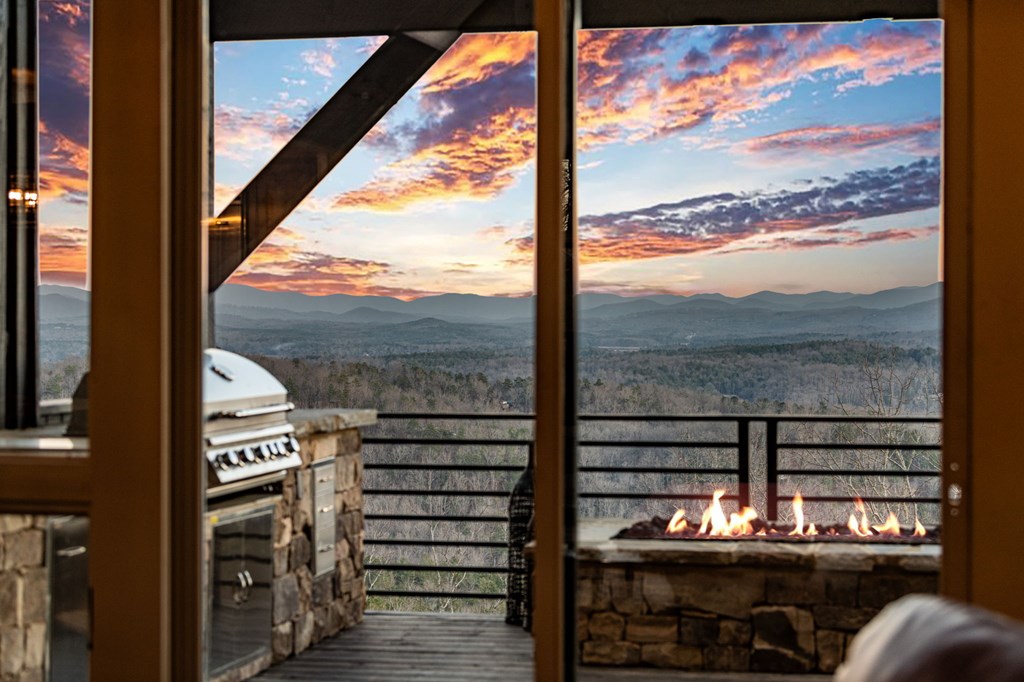 799 Bruce Mountain Road