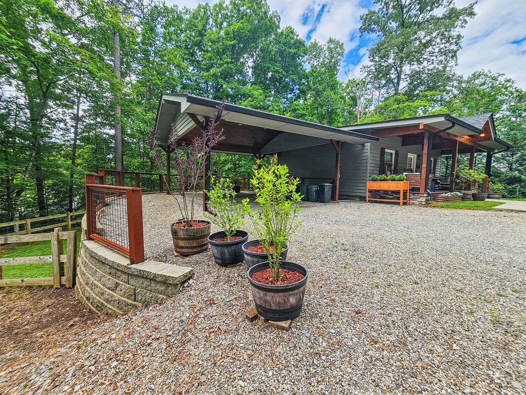 210 Hedden Road