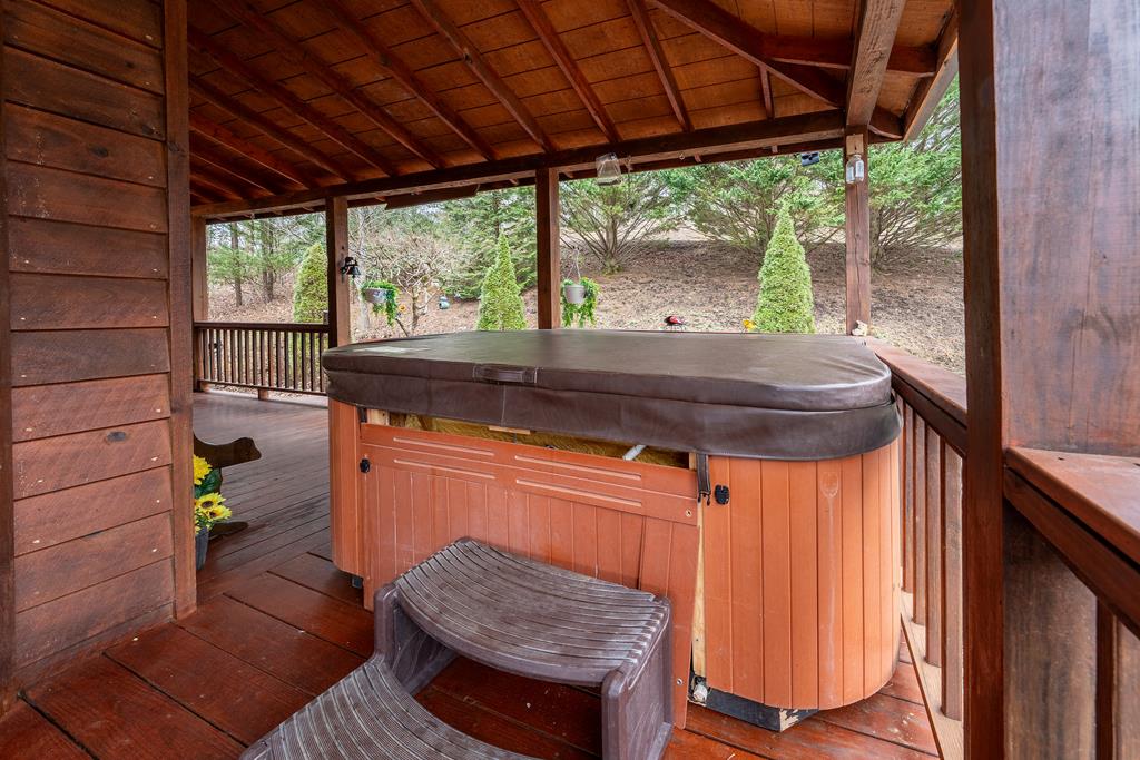 280 Northwoods Circle