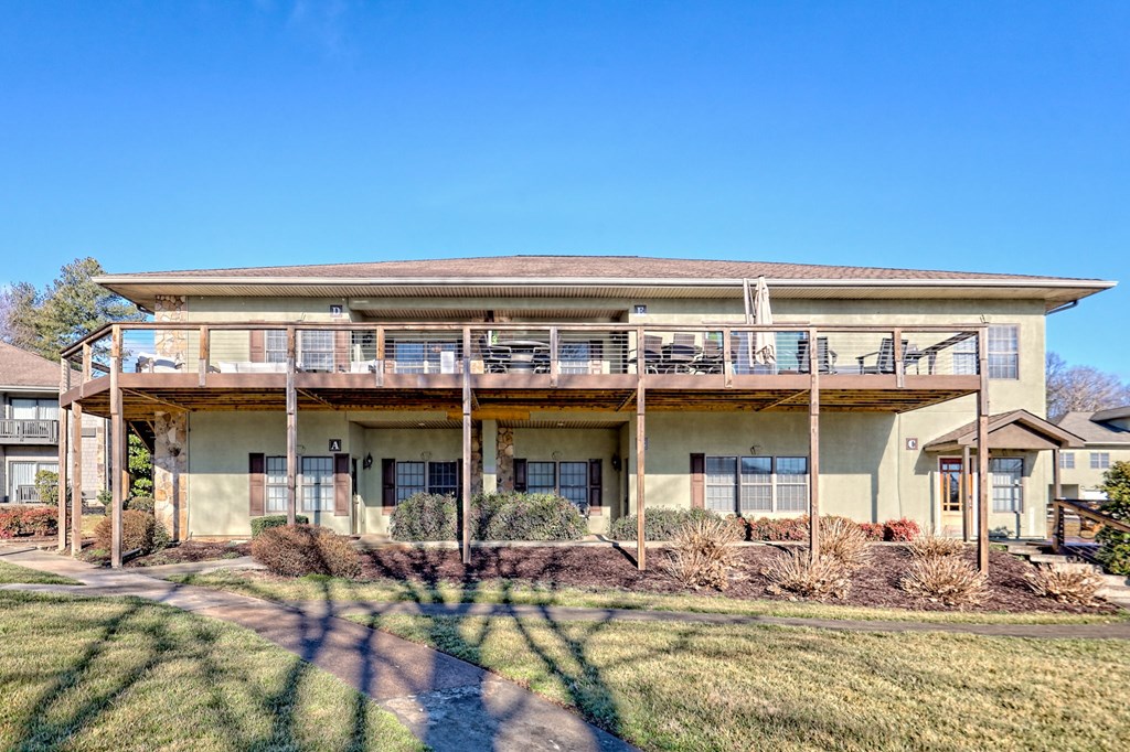 1688 Lakeview Drive 1d