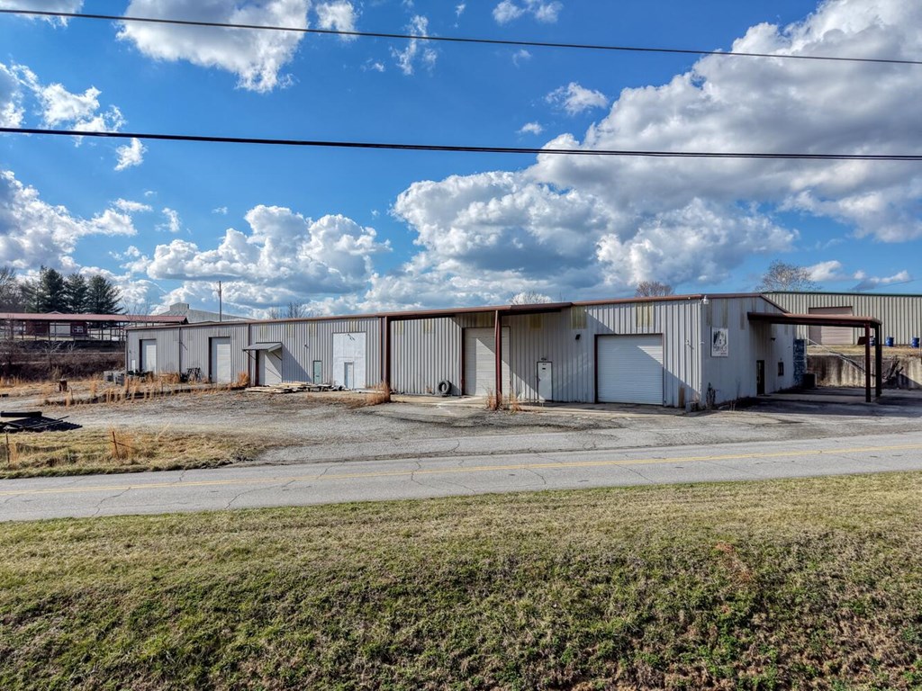 86 Old Blue Ridge Hwy