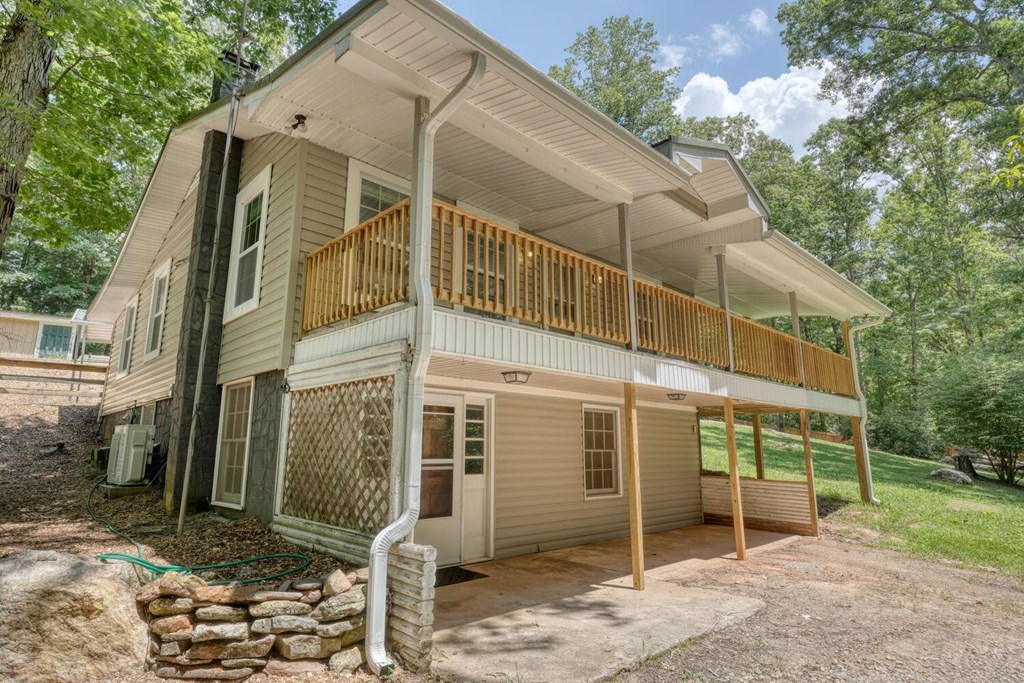 105 Hidden Valley Acres
