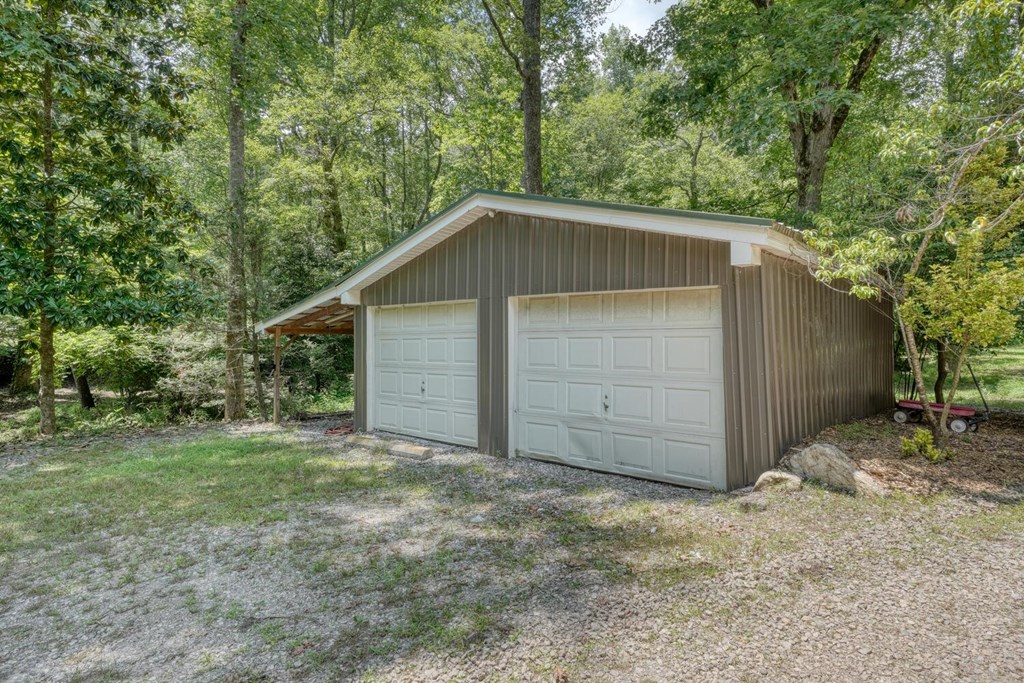 105 Hidden Valley Acres