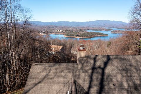 A home in Hiawassee