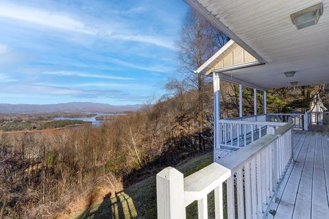 A home in Hiawassee