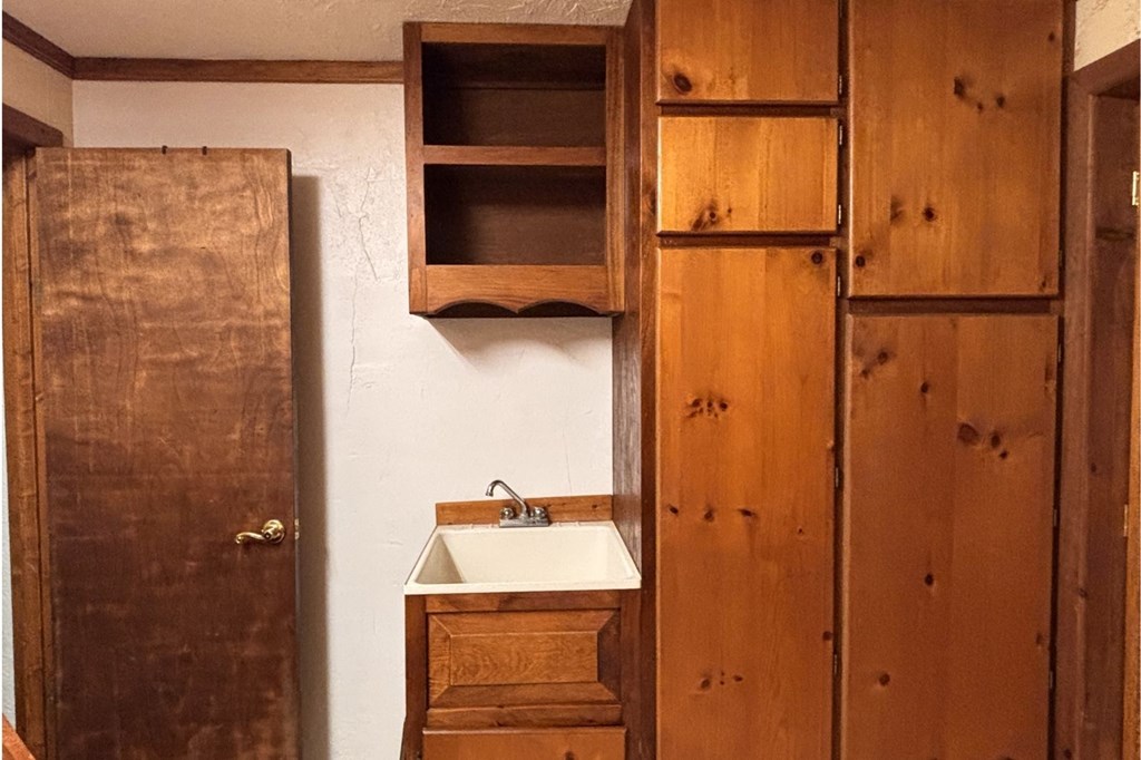 Ellijay, Georgia, 30540, United States, 3 Bedrooms Bedrooms, ,3 BathroomsBathrooms,Residential,Active,2044998