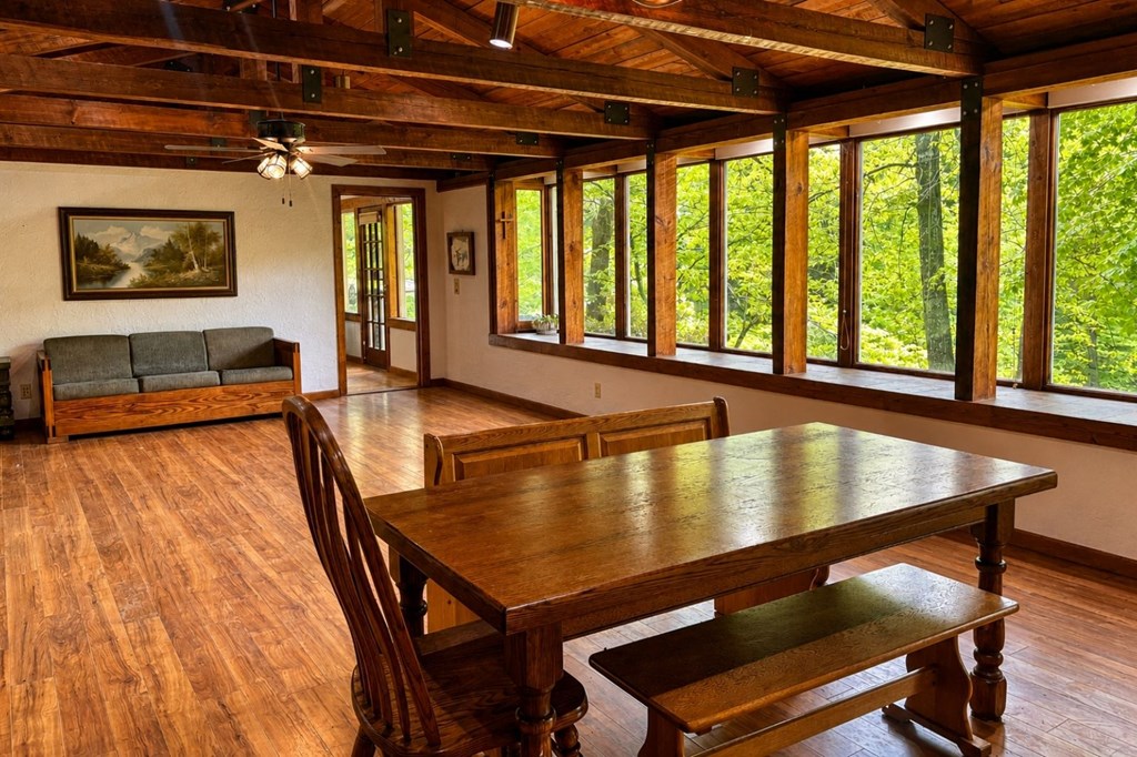 Ellijay, Georgia, 30540, United States, 3 Bedrooms Bedrooms, ,3 BathroomsBathrooms,Residential,Active,2044998