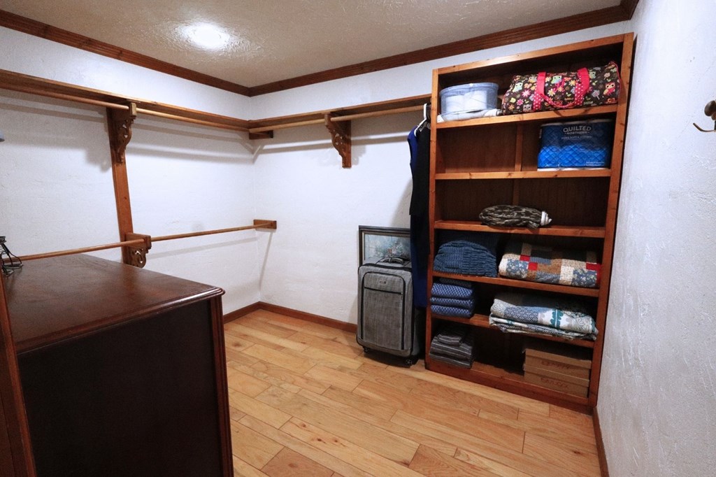 Ellijay, Georgia, 30540, United States, 3 Bedrooms Bedrooms, ,3 BathroomsBathrooms,Residential,Active,2044998