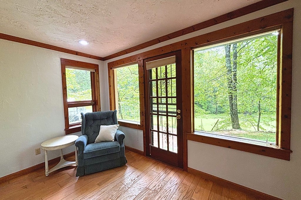 Ellijay, Georgia, 30540, United States, 3 Bedrooms Bedrooms, ,3 BathroomsBathrooms,Residential,Active,2044998