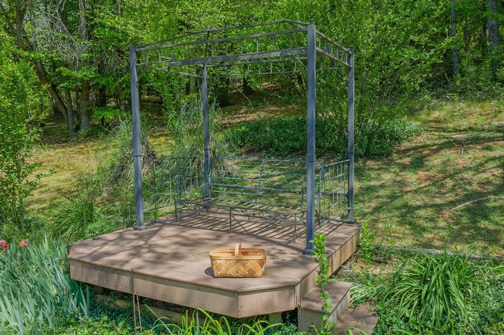 Ellijay, Georgia, 30540, United States, 3 Bedrooms Bedrooms, ,3 BathroomsBathrooms,Residential,Active,2044998
