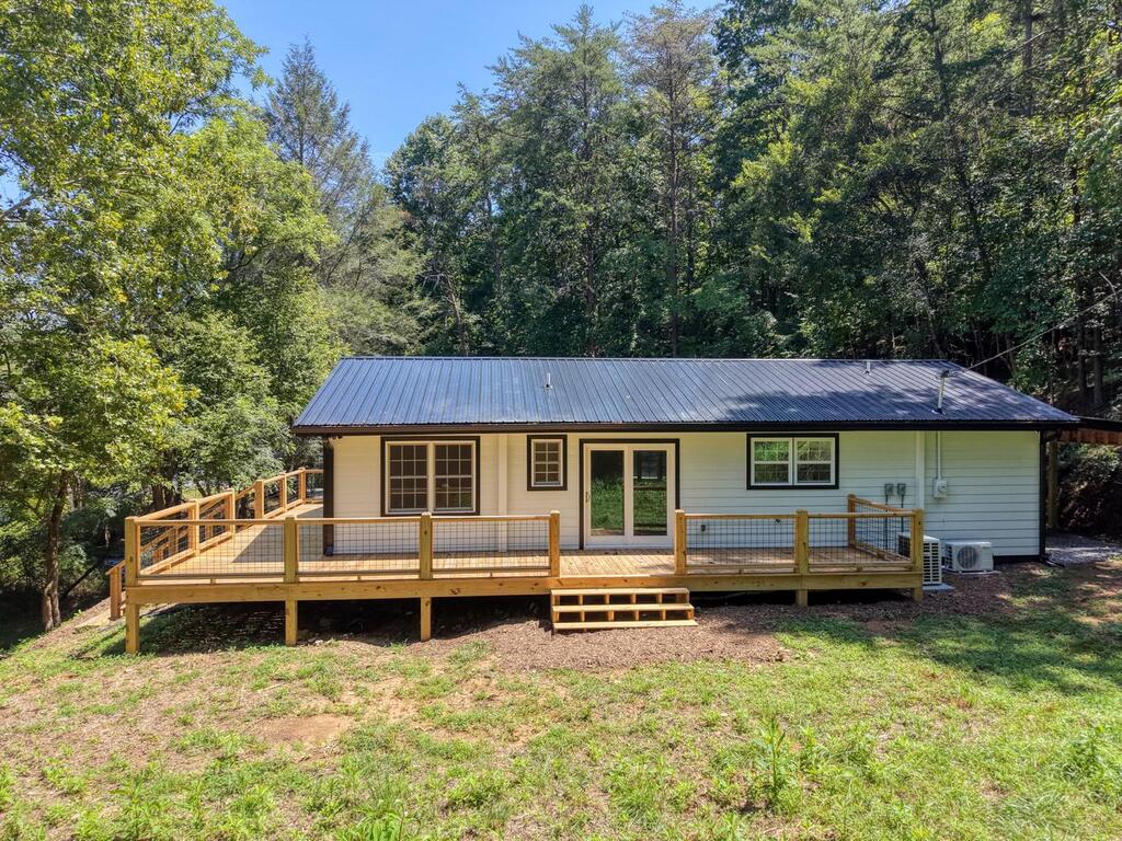 6564 Crooked Creek Road